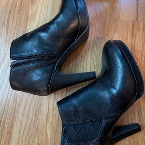 Unlisted black ankle boots only worn a handful of times; great condition